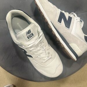 New Balance Men's 574 White and Black Sneakers